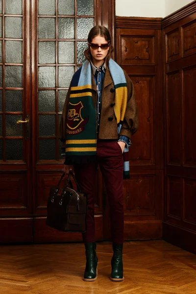 Look 26